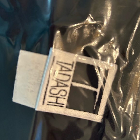 TADASHI SHOJI black formal, unadorned top with collar, back zip - Picture 4 of 5